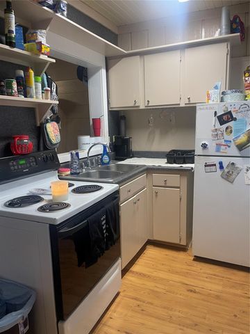 707 Avenue J, Huntsville, TX 77320