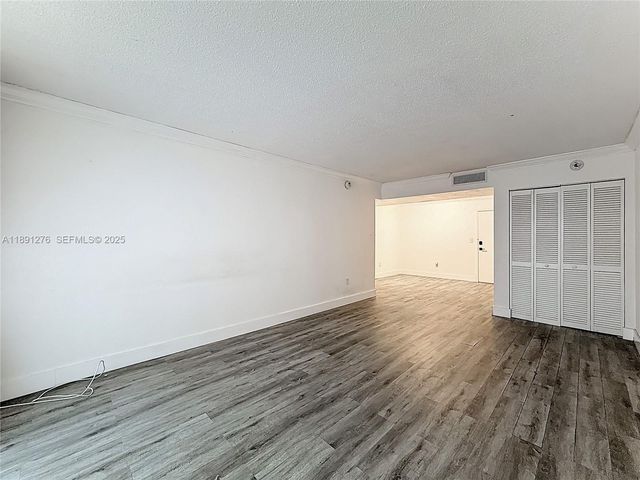 12500 NE 15th Avenue 105, North Miami, FL 33161