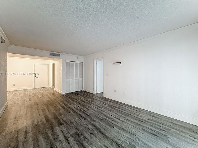 12500 NE 15th Avenue 105, North Miami, FL 33161