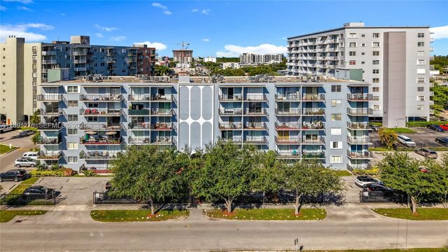 12500 NE 15th Avenue 105, North Miami, FL 33161