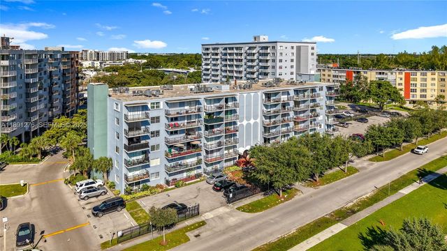 12500 NE 15th Avenue 105, North Miami, FL 33161