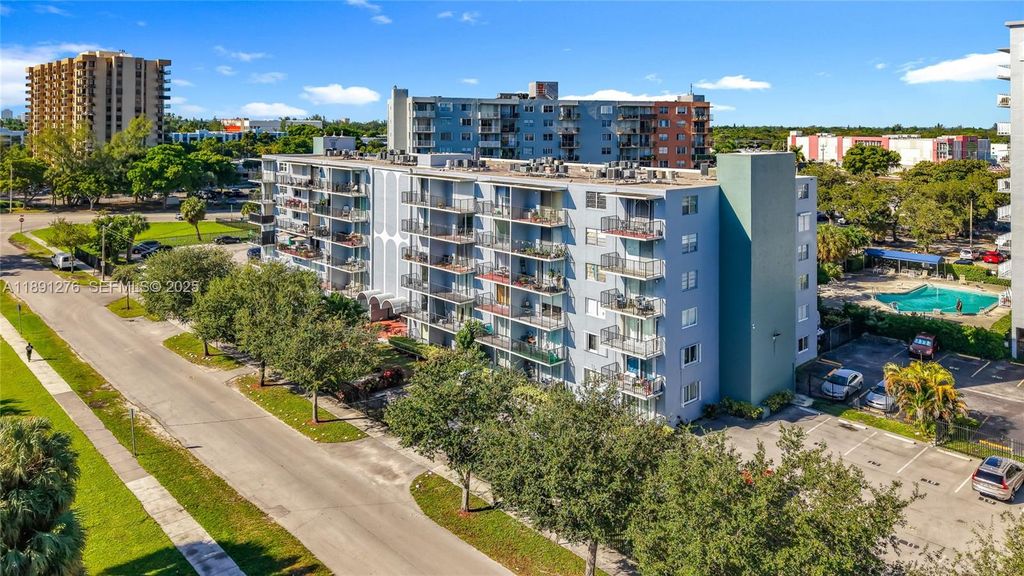 12500 NE 15th Avenue 105, North Miami, FL 33161
