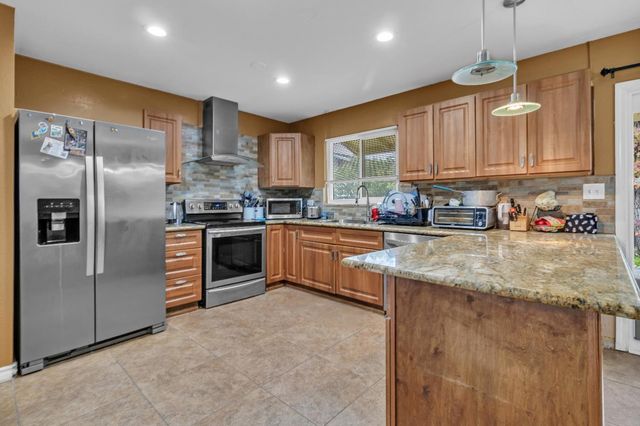 3549 Rosemont Dr, Sacramento, CA 95826