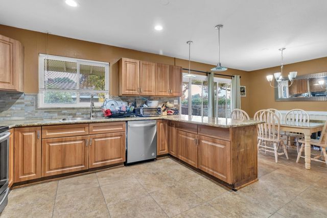 3549 Rosemont Dr, Sacramento, CA 95826