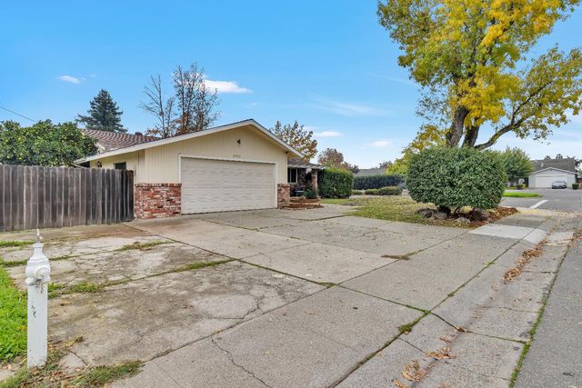 3549 Rosemont Dr, Sacramento, CA 95826