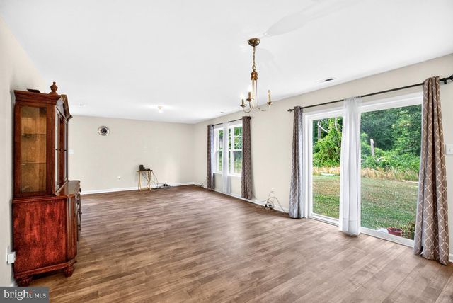 29 EISENHOWER DR, Bridgeton, NJ 08302