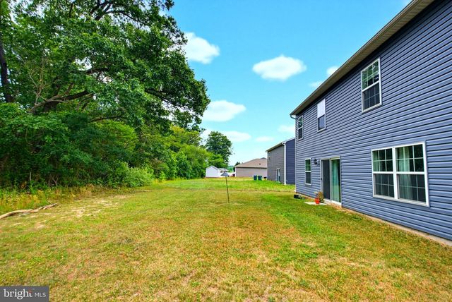 29 EISENHOWER DR, Bridgeton, NJ 08302