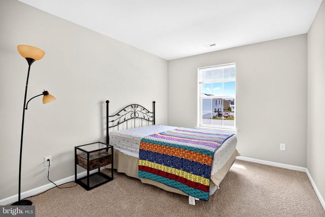 29 EISENHOWER DR, Bridgeton, NJ 08302