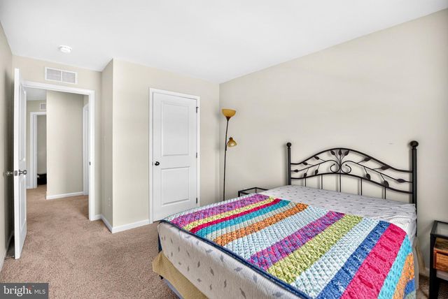 29 EISENHOWER DR, Bridgeton, NJ 08302