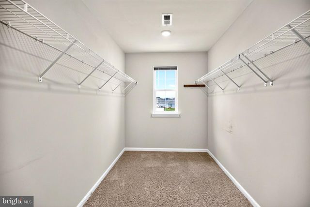 29 EISENHOWER DR, Bridgeton, NJ 08302