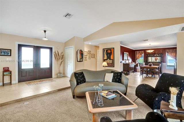 5093 NW 86th Way, Coral Springs, FL 33067