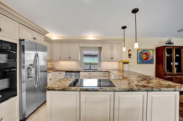 5093 NW 86th Way, Coral Springs, FL 33067