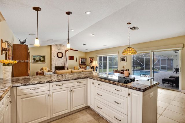 5093 NW 86th Way, Coral Springs, FL 33067