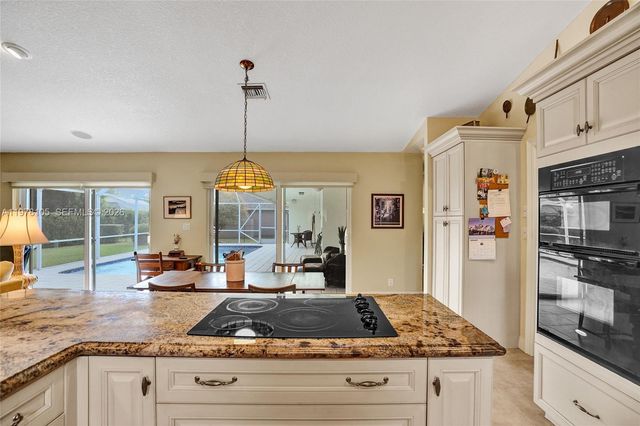 5093 NW 86th Way, Coral Springs, FL 33067