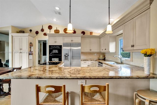 5093 NW 86th Way, Coral Springs, FL 33067