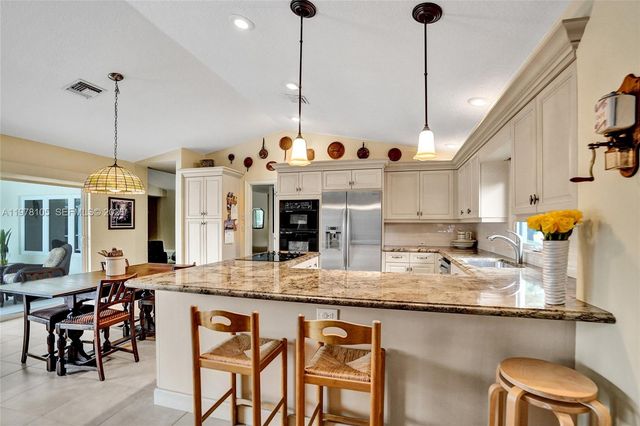 5093 NW 86th Way, Coral Springs, FL 33067