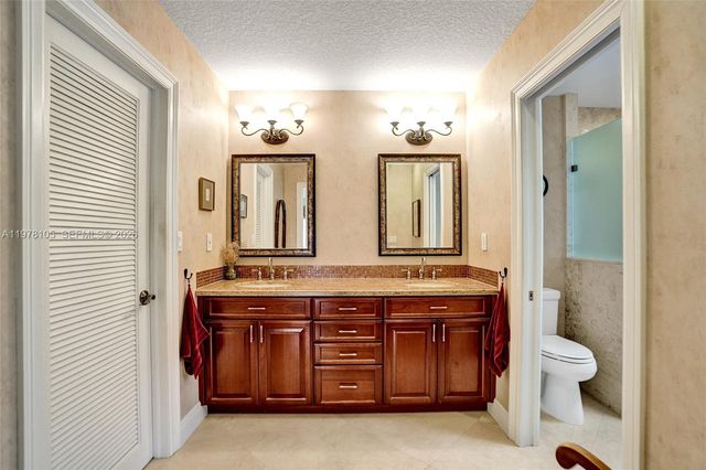 5093 NW 86th Way, Coral Springs, FL 33067