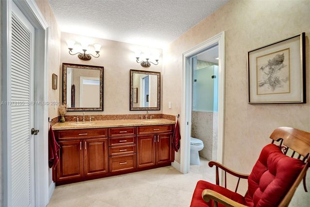 5093 NW 86th Way, Coral Springs, FL 33067