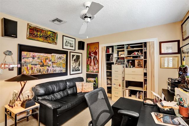 5093 NW 86th Way, Coral Springs, FL 33067