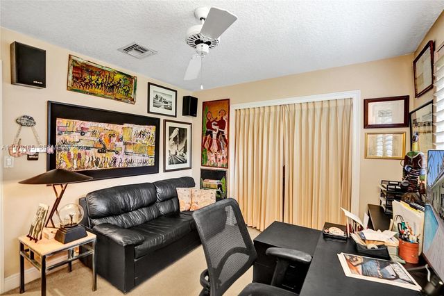 5093 NW 86th Way, Coral Springs, FL 33067