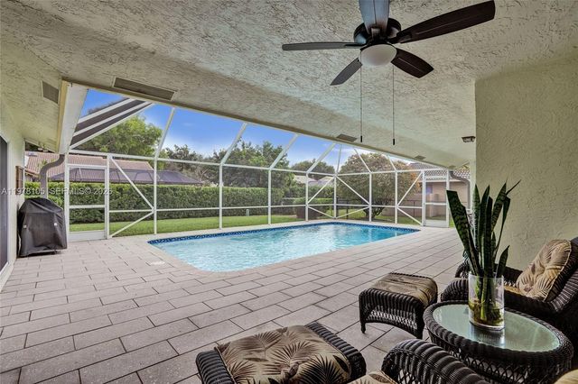 5093 NW 86th Way, Coral Springs, FL 33067