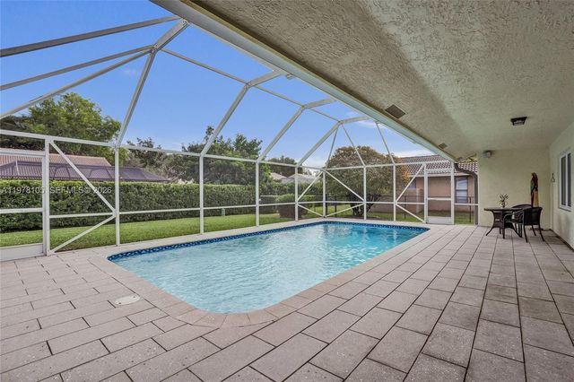 5093 NW 86th Way, Coral Springs, FL 33067