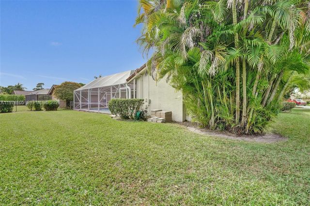 5093 NW 86th Way, Coral Springs, FL 33067