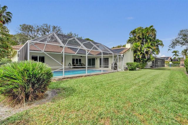 5093 NW 86th Way, Coral Springs, FL 33067