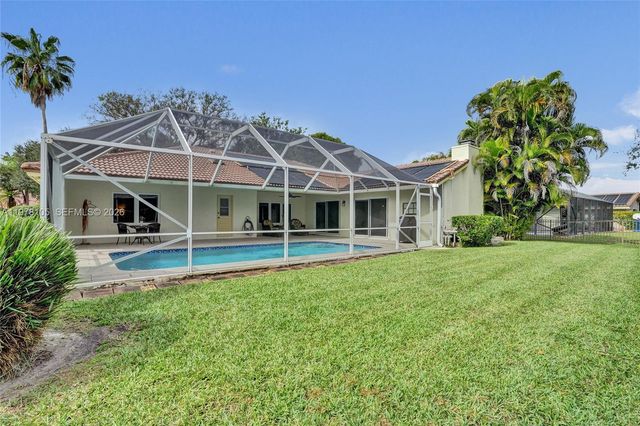 5093 NW 86th Way, Coral Springs, FL 33067