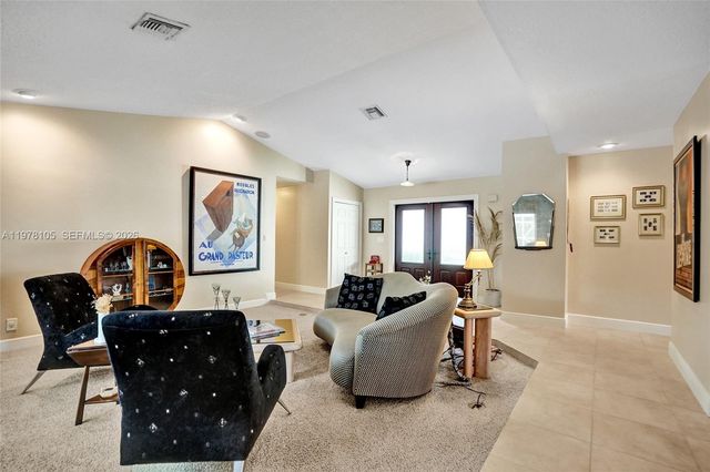 5093 NW 86th Way, Coral Springs, FL 33067