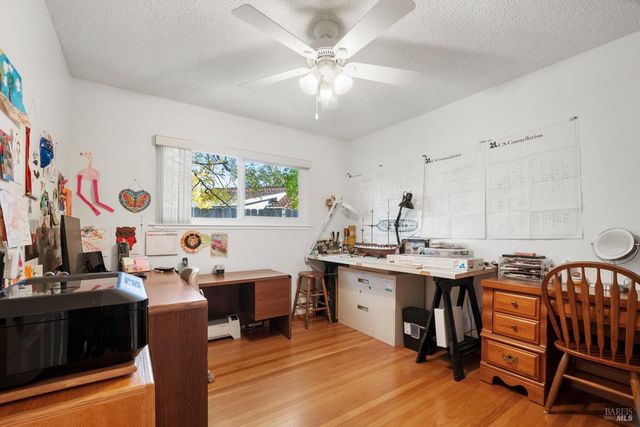 477 N Meadowview Ct, Vacaville, CA 95688