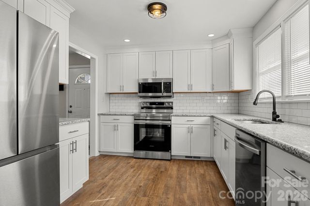 322 Holland Circle, Statesville, NC 28677