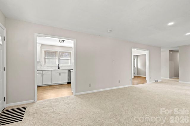 322 Holland Circle, Statesville, NC 28677