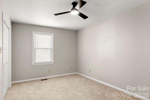 322 Holland Circle, Statesville, NC 28677