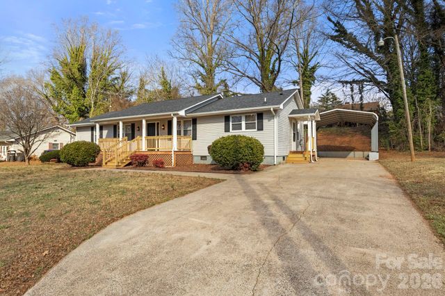 322 Holland Circle, Statesville, NC 28677