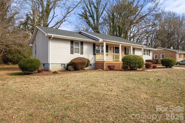 322 Holland Circle, Statesville, NC 28677