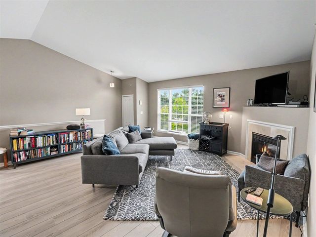 404 Riversedge Drive, Saline, MI 48176