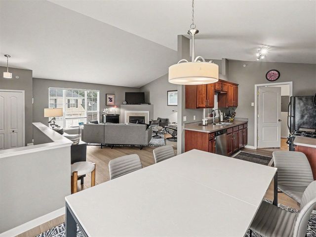 404 Riversedge Drive, Saline, MI 48176