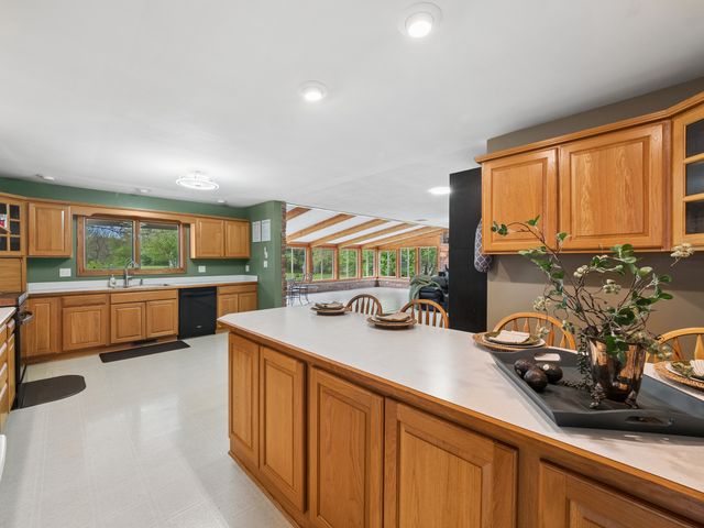 11613 Country Club Road, Woodstock, IL 60098