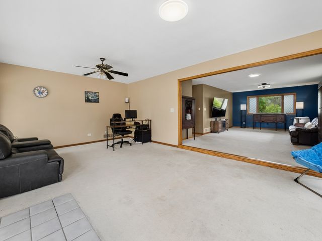 11613 Country Club Road, Woodstock, IL 60098