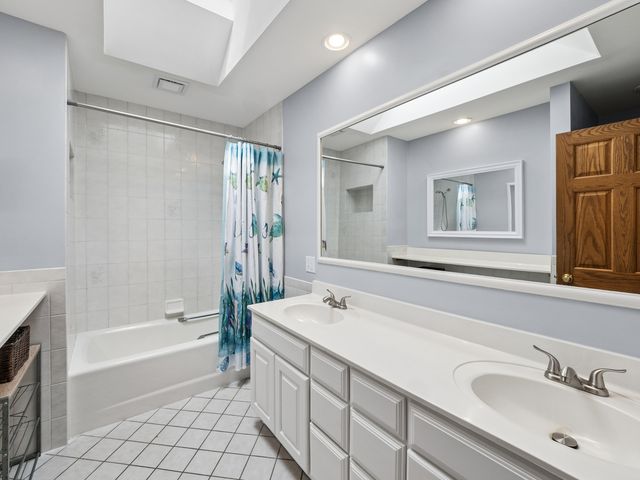 11613 Country Club Road, Woodstock, IL 60098