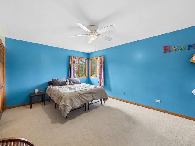 11613 Country Club Road, Woodstock, IL 60098