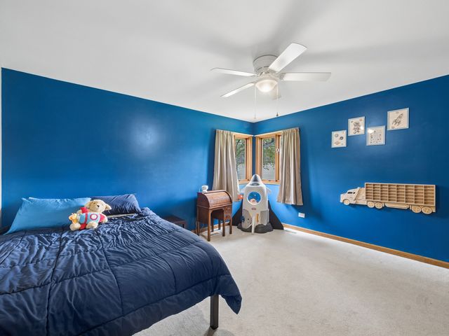 11613 Country Club Road, Woodstock, IL 60098