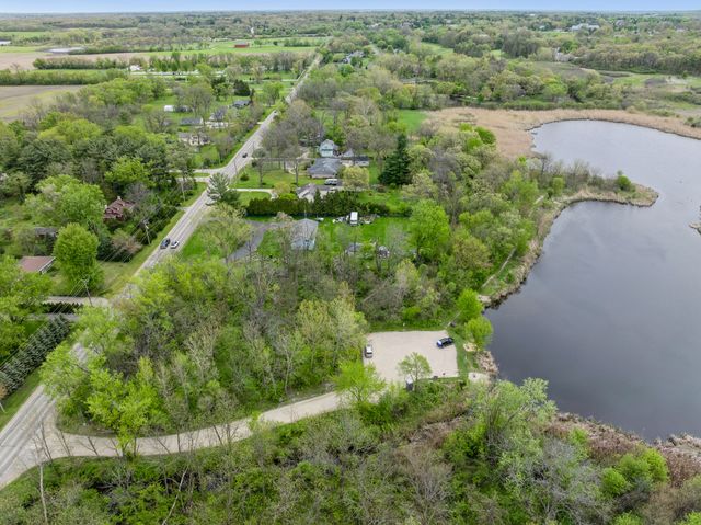 11613 Country Club Road, Woodstock, IL 60098
