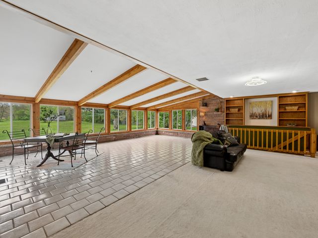 11613 Country Club Road, Woodstock, IL 60098