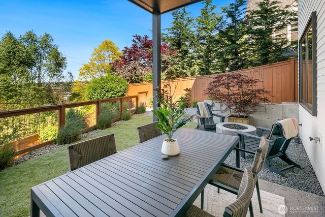 728 W Etruria Street, Seattle, WA 98119