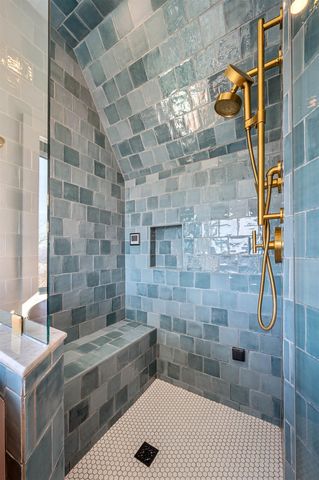 764 Upper Sparrow Hawk Road, Rochester, VT 05767
