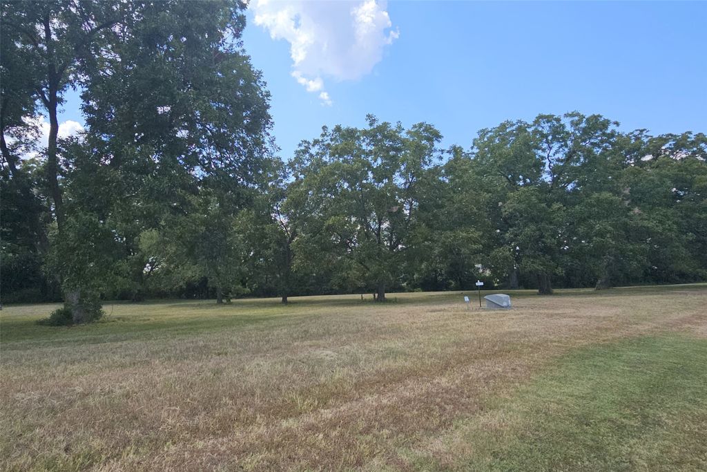 0 Southpoint Drive Lot 1-R, Streetman, TX 75859