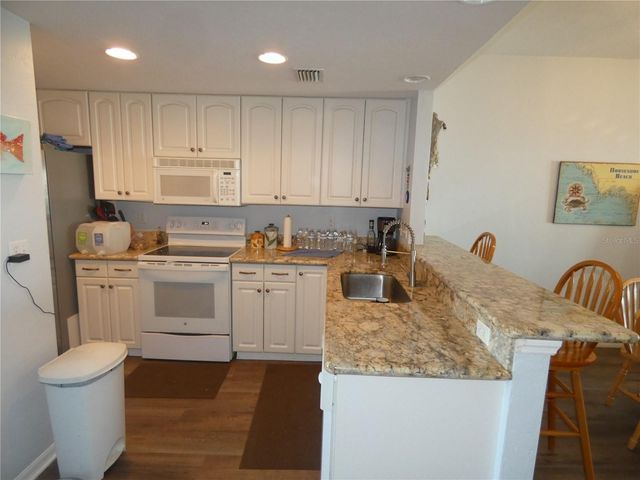 502 MAIN STREET 106, Horseshoe Beach, FL 32648