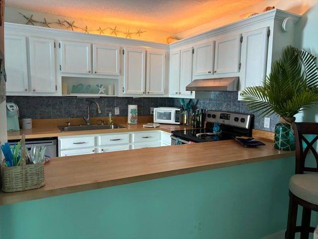 825 Center Street 21b, Jupiter, FL 33458